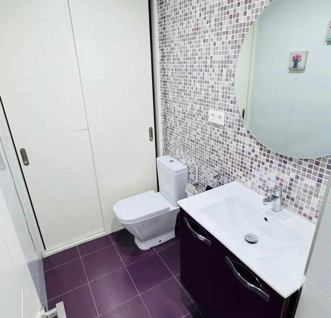 Room City Estepona Plaza Flores 0*,  إسبانيا